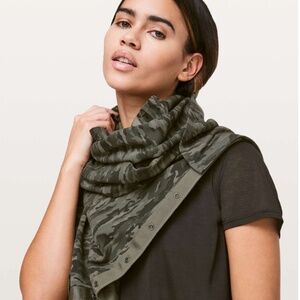 Lululemon Vinyasa Scarf *Cotton - Evergreen Camo Green Multi NWOT